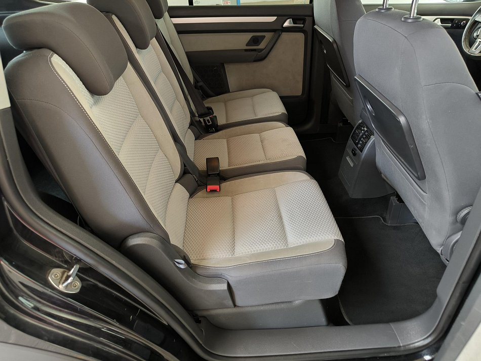 Volkswagen Touran 2.0TDI 