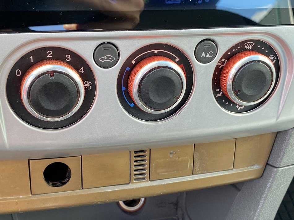 Ford Focus 1.6 16V Trend