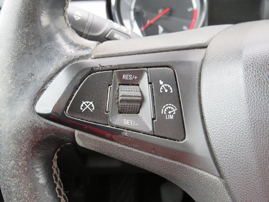 Opel Astra 1.6 CDTi 