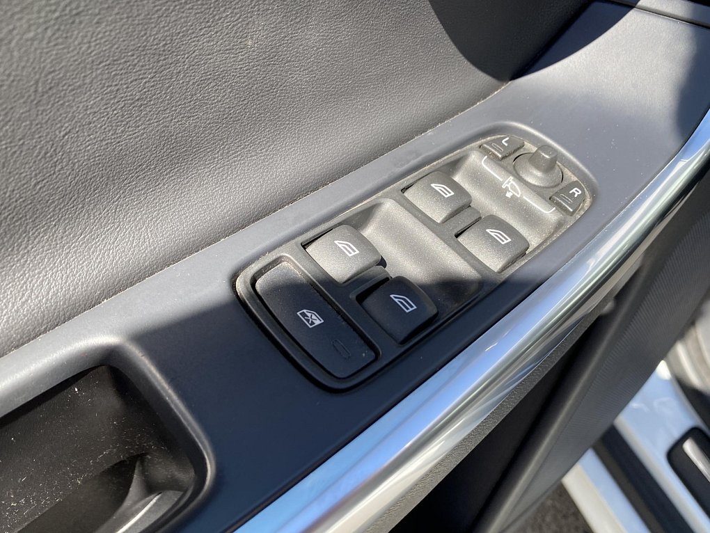 Volvo XC60 2.4D5 Summum AWD