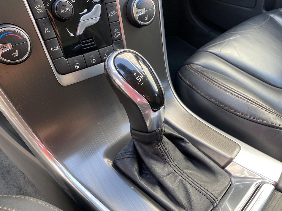 Volvo XC60 2.4d 