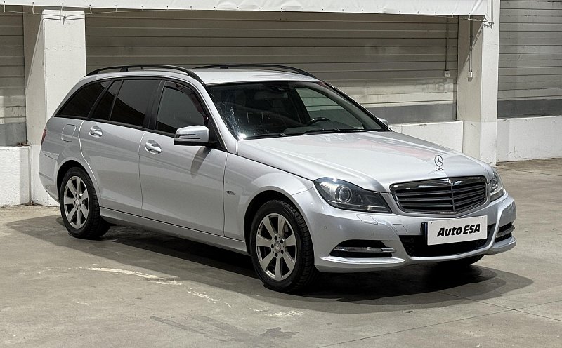 Mercedes-Benz Třída C 2.2CDi  C180