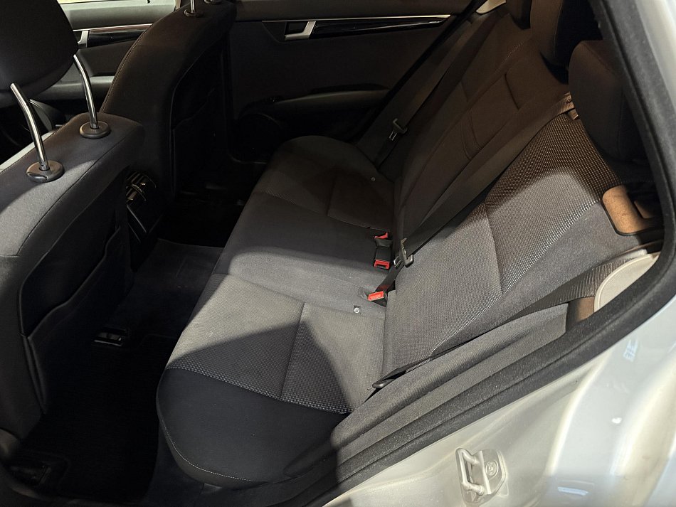 Mercedes-Benz Třída C 2.2CDi  C180