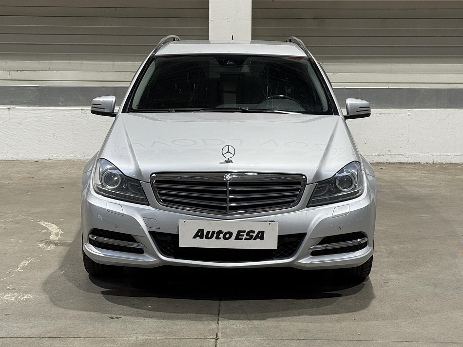 Mercedes-Benz Třída C 2.2CDi  C180