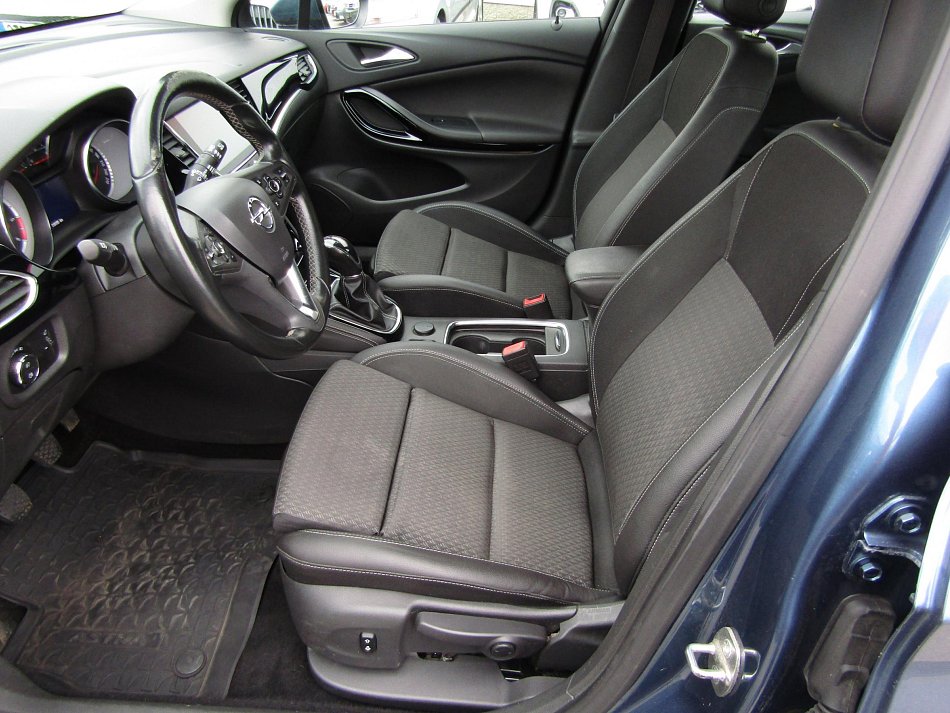 Opel Astra 1.6 CDTi Dynamic