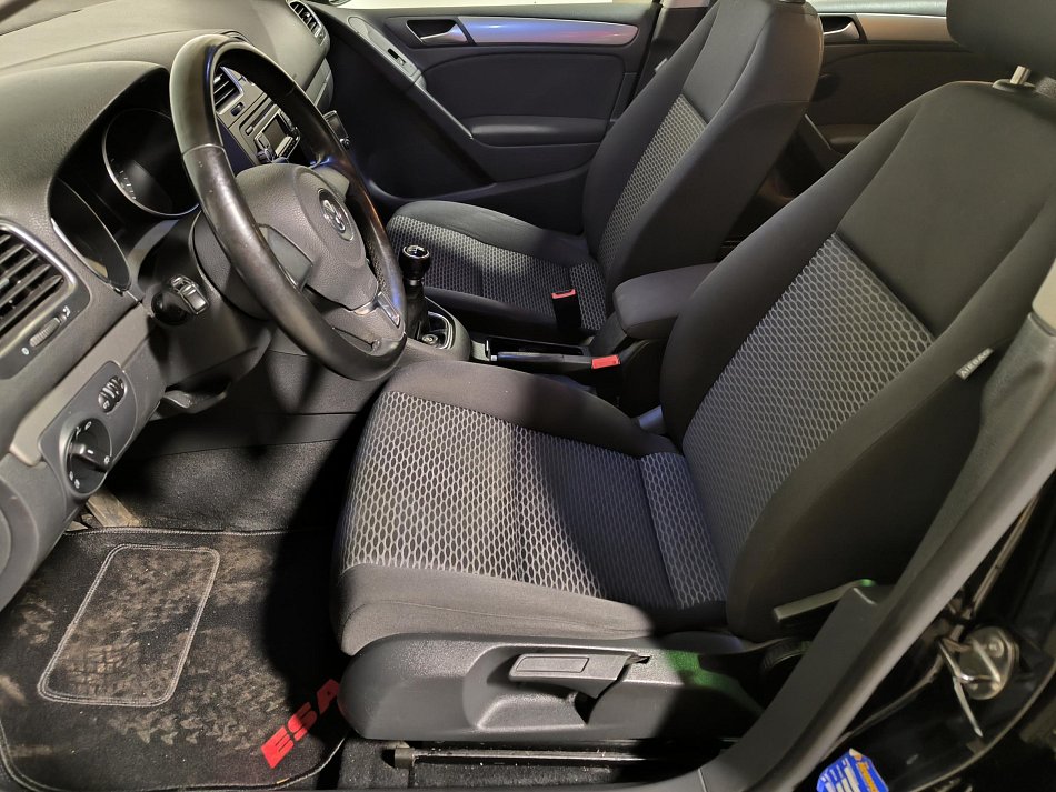 Volkswagen Golf 1.6i 