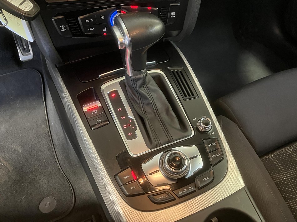 Audi A4 2.0TDi  quattro
