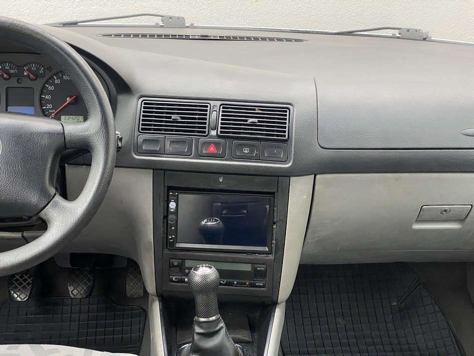 Volkswagen Golf 1.9 TDI 