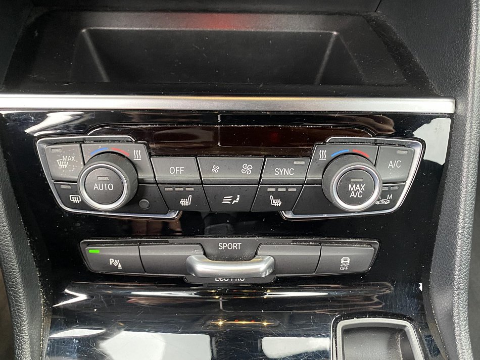 BMW Řada 2 1.5 i Advantage 218i