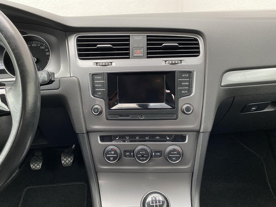 Volkswagen Golf 1.2 TSI 