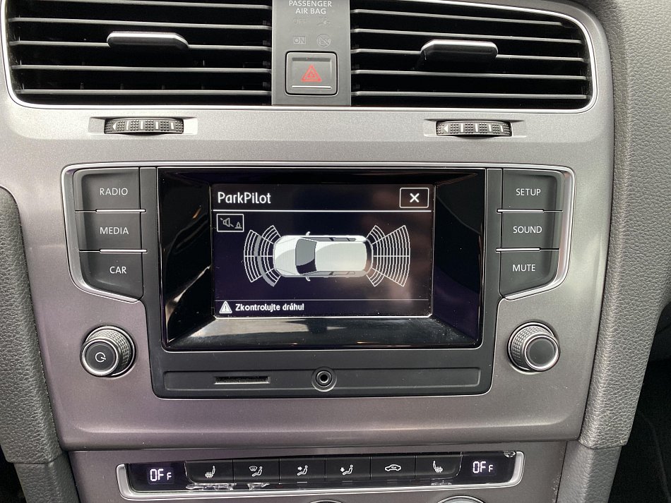 Volkswagen Golf 1.2 TSI 