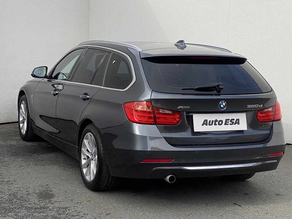 BMW Řada 3 2.0 D LuxuryLine 320D