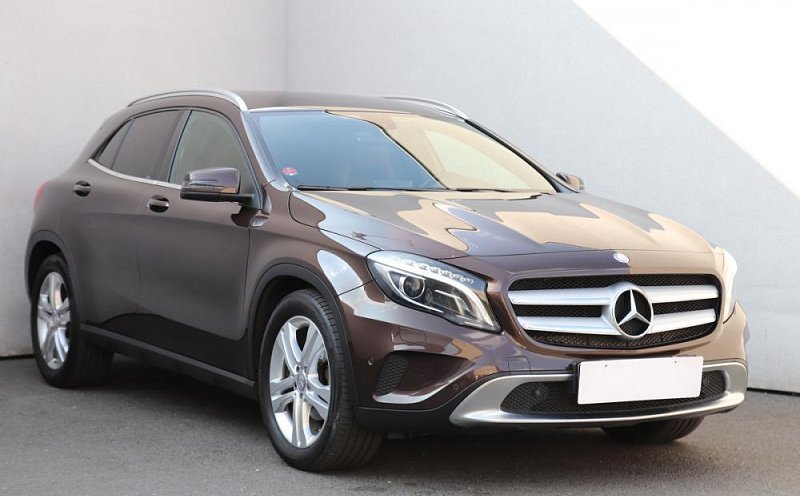 Mercedes-Benz GLA 2.2CDi  200 D 4MATIC