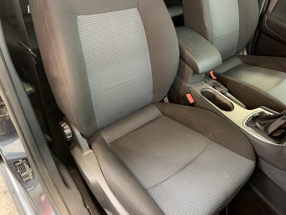 Ford Mondeo 1.6i 