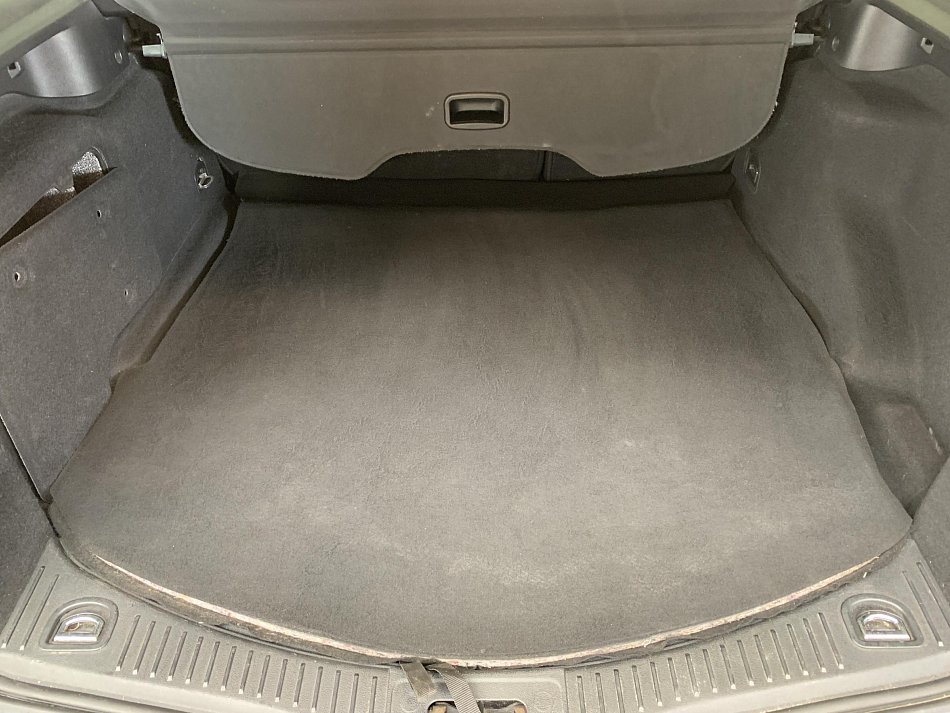 Ford Mondeo 1.6i 