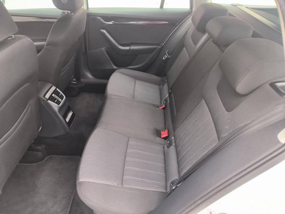 Škoda Octavia III 2.0 TDi Style