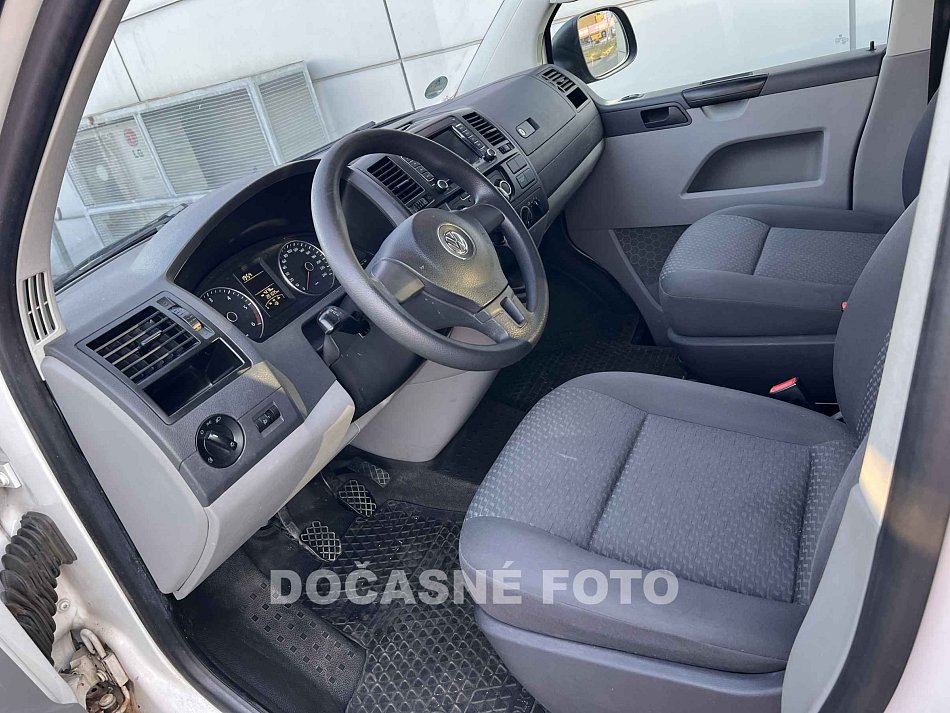 Volkswagen Transporter 2.0 TDi  L2H1