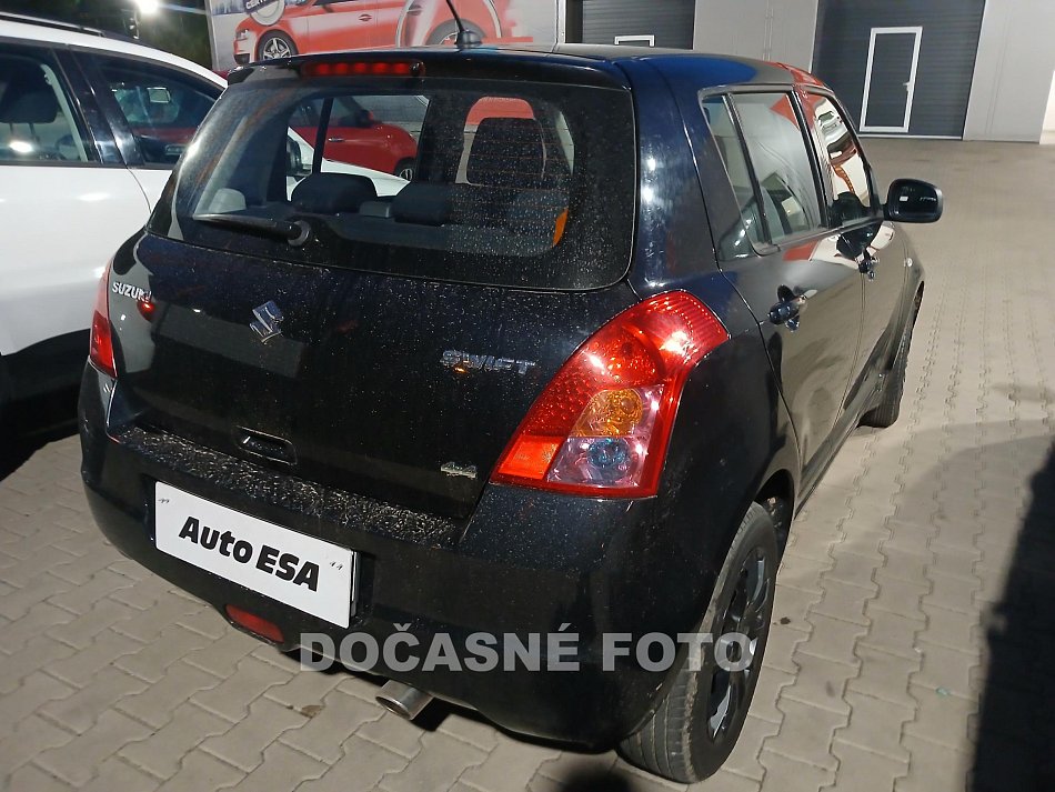 Suzuki Swift 1.3i  4x4