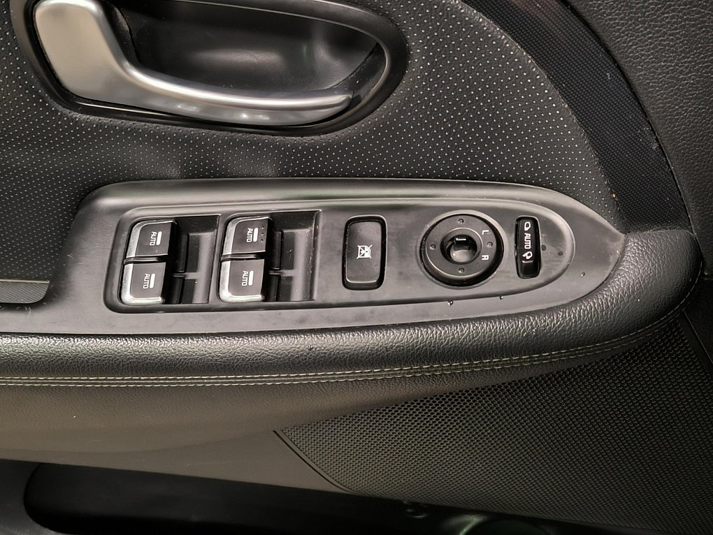 Kia Carens 1.7 CRDi Spirit