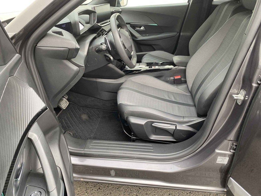 Peugeot 2008 1.2 PT Allure