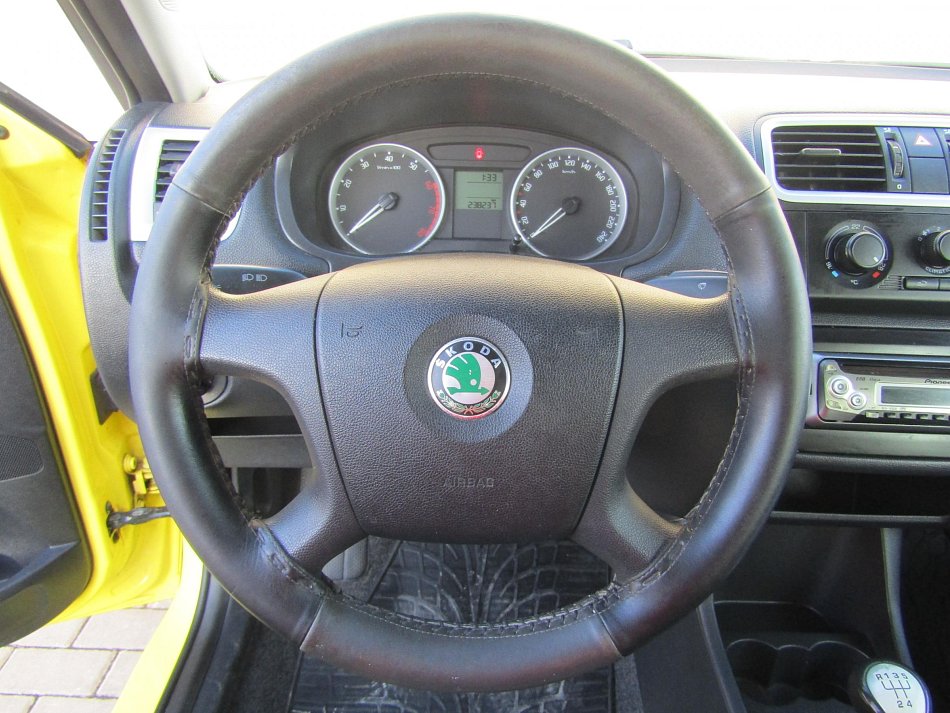 Škoda Fabia II 1.4i 16V Ambiente