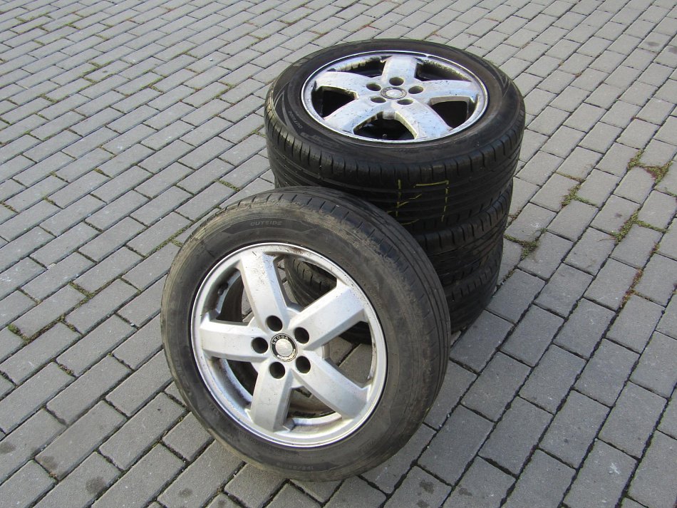 Škoda Fabia II 1.4i 16V Ambiente