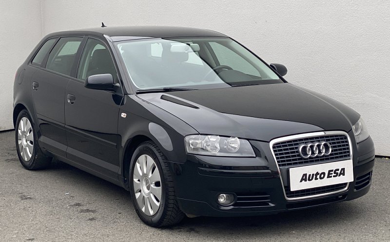Audi A3 1.6 i 