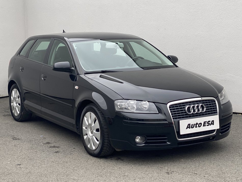 Audi A3 1.6 i 