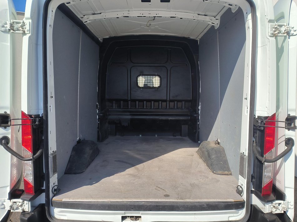 Ford Transit 2.0TDCi Trend L3H2 5míst