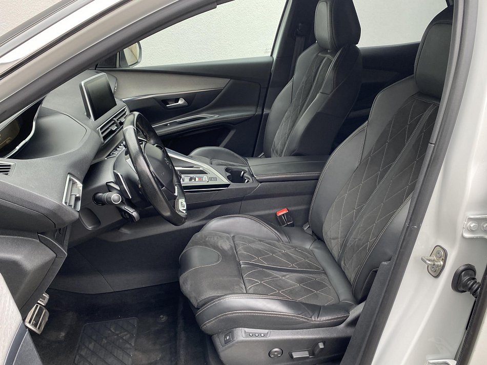 Peugeot 3008 2.0 HDi GT