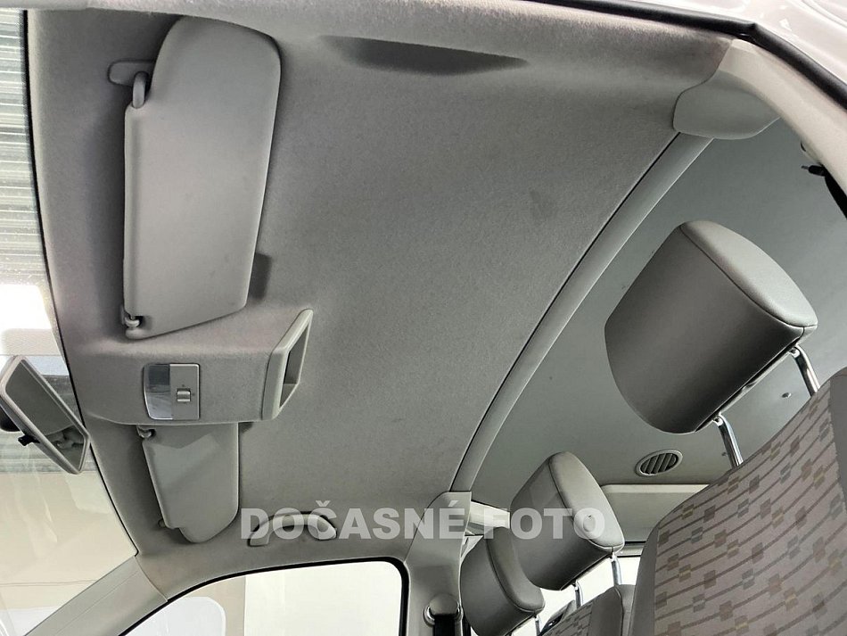 Volkswagen Transporter 2.0TDi  4x4 L2H1 9míst