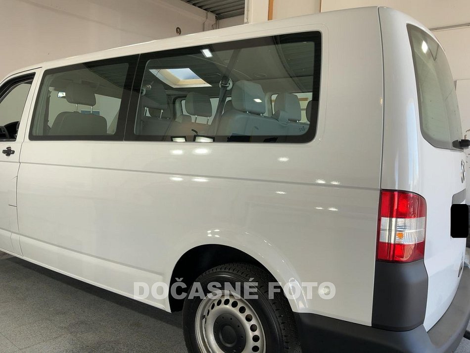 Volkswagen Transporter 2.0TDi  4x4 L2H1 9míst