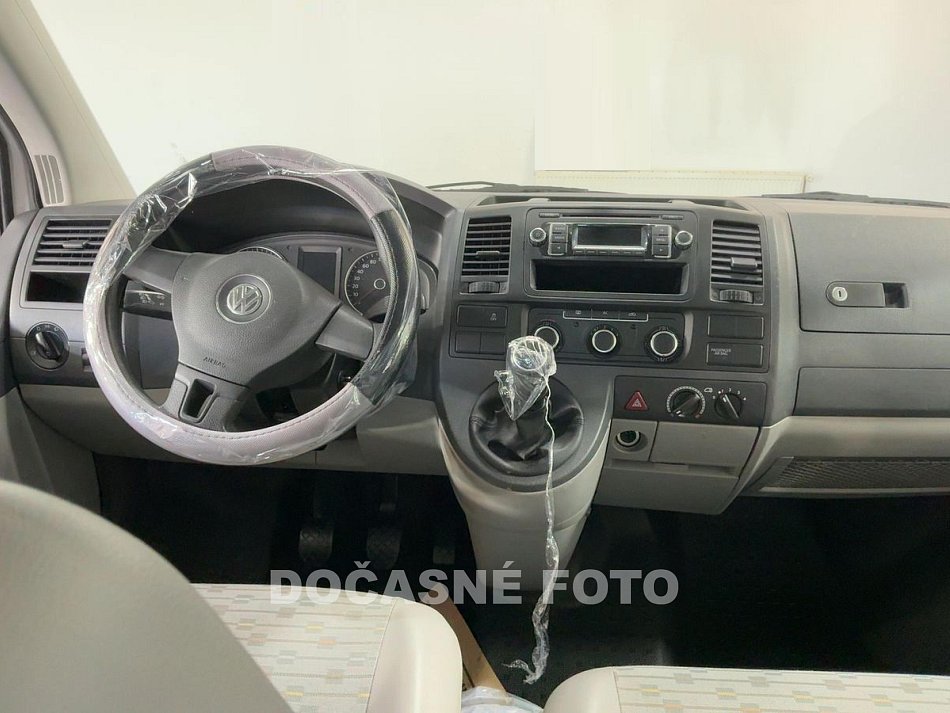 Volkswagen Transporter 2.0TDi  4x4 L2H1 9míst