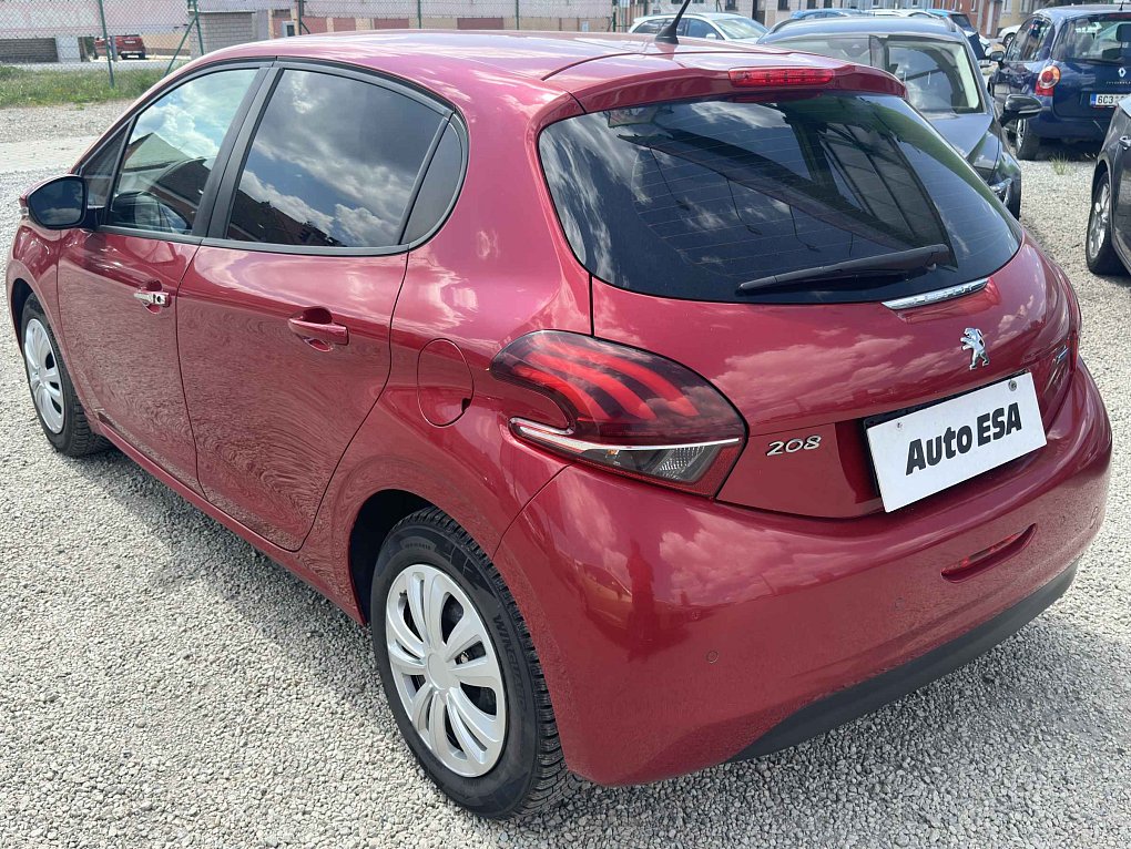 Peugeot 208 1.6 HDi 