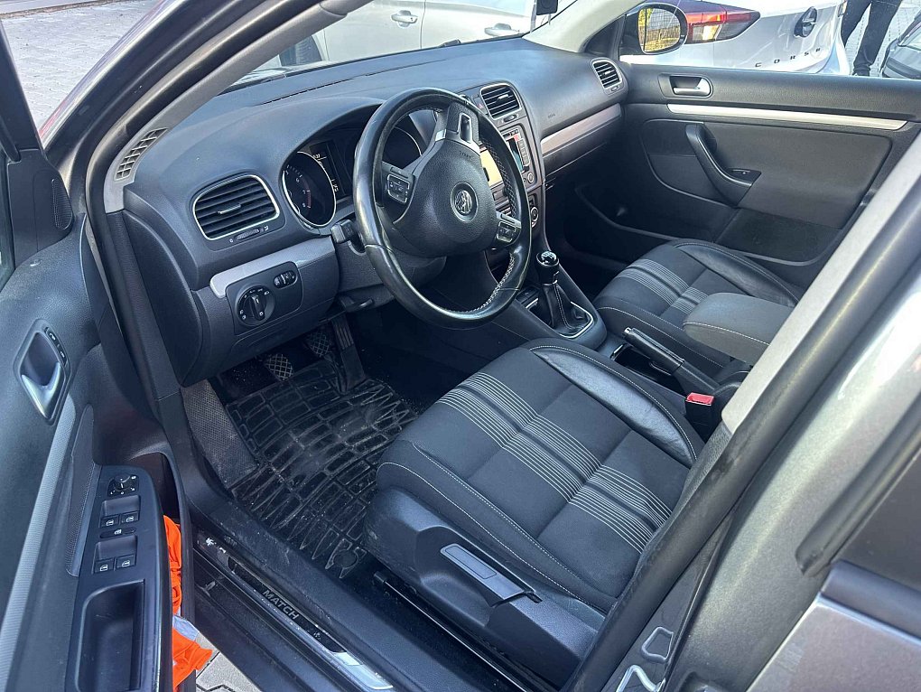 Volkswagen Golf 1.4 TSI 