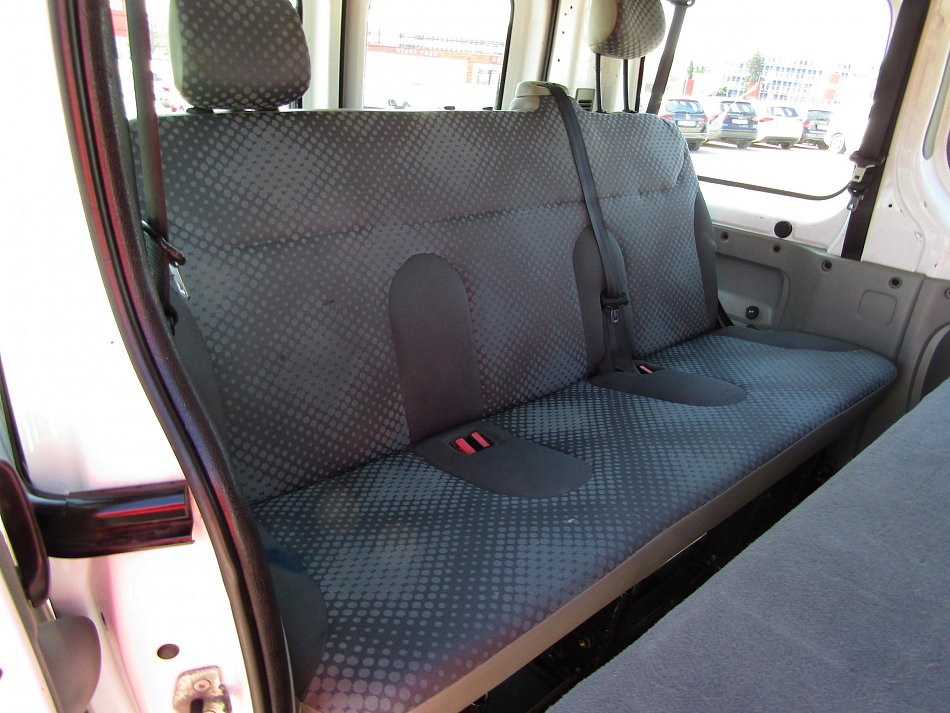 Renault Trafic 1.9dCi  9míst