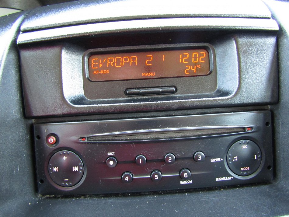 Renault Trafic 1.9dCi  9míst