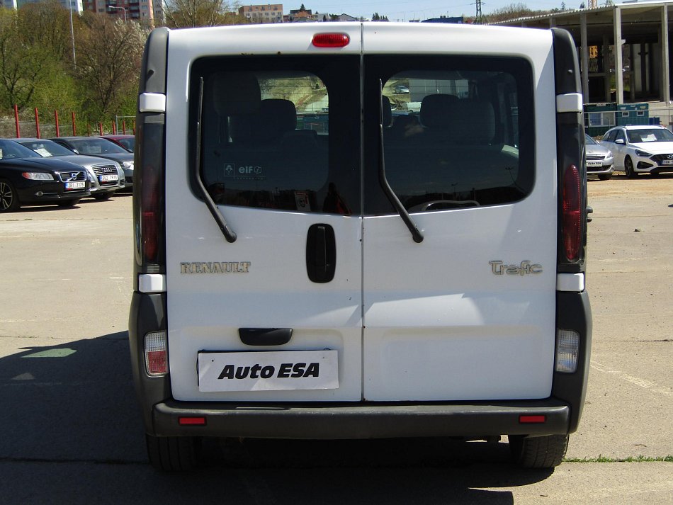 Renault Trafic 1.9dCi  9míst