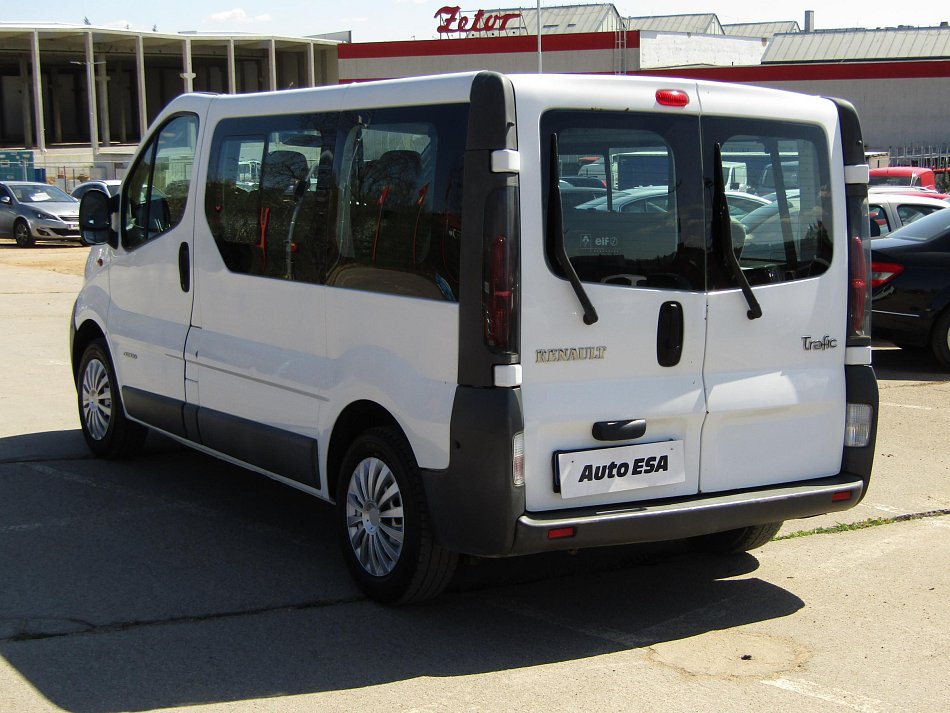Renault Trafic 1.9dCi  9míst