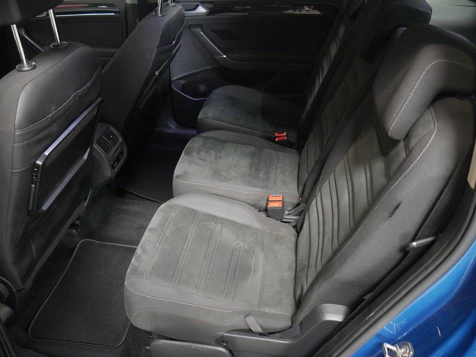 Volkswagen Touran 2.0TDi 