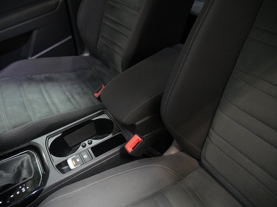 Volkswagen Touran 2.0TDi 