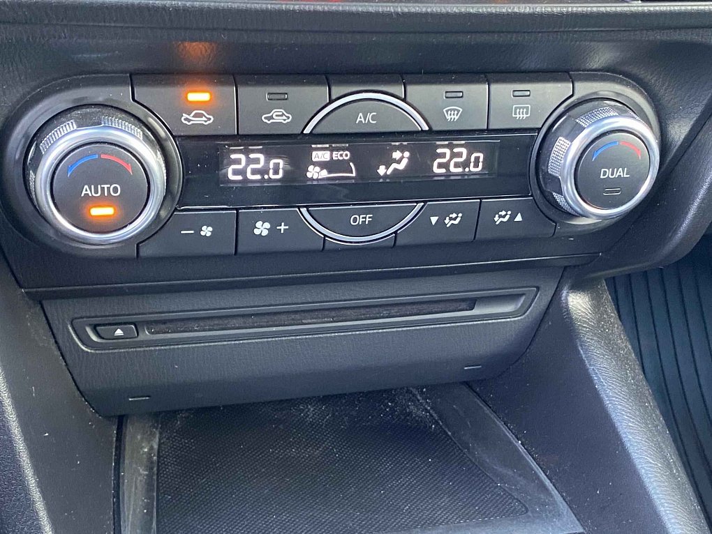 Mazda 3 2.0 i 
