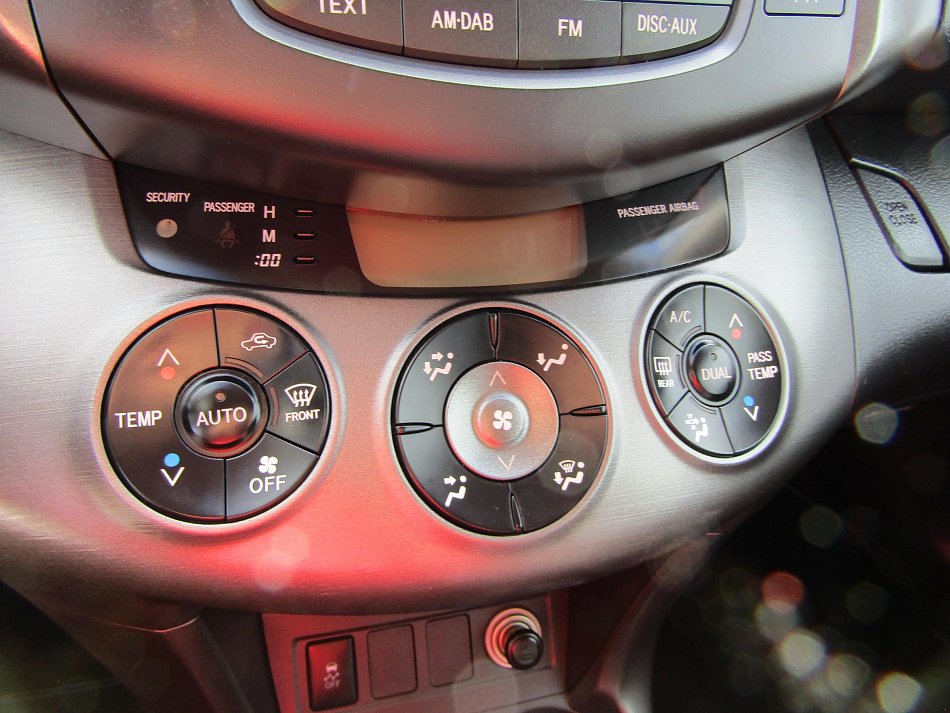 Toyota RAV4 2.2D  4x4