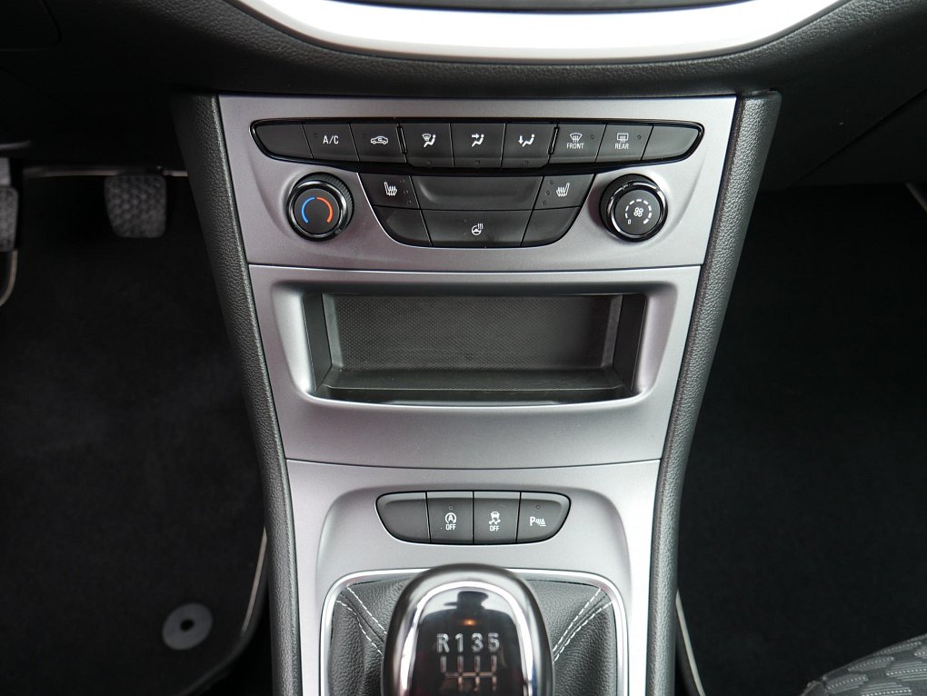 Opel Astra 1.2 T 