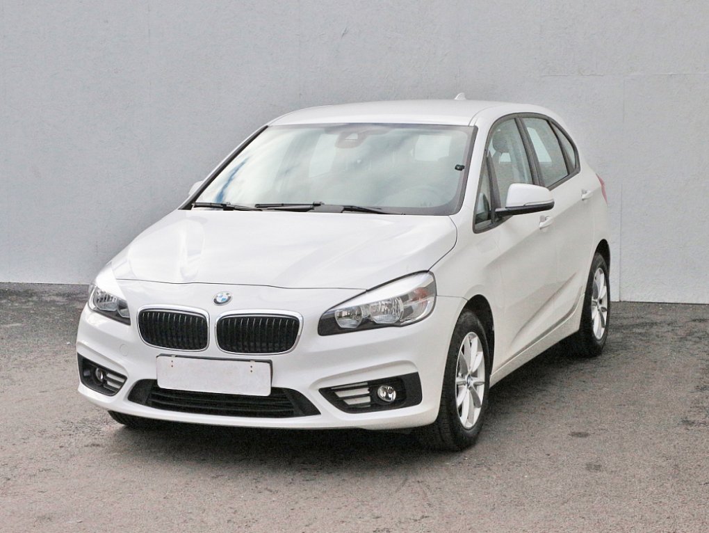 BMW Řada 2 2.0  225i