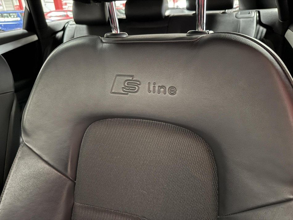 Audi A3 1.6 FSi S-line