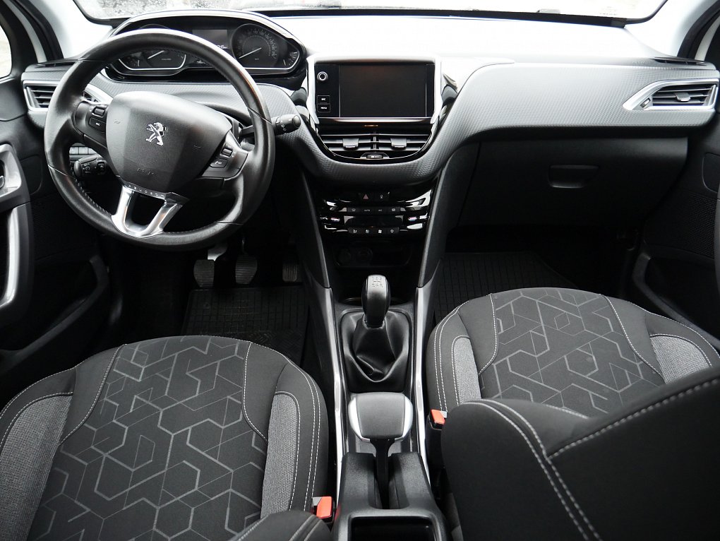 Peugeot 2008 1.2PT Active