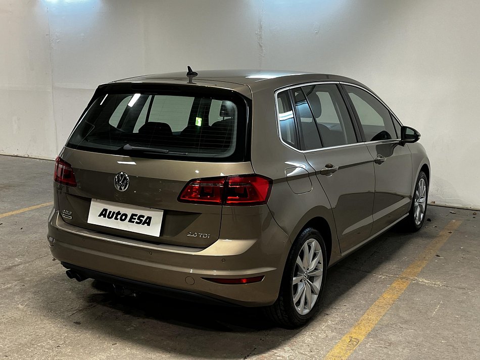 Volkswagen Golf 2.0 TDi 