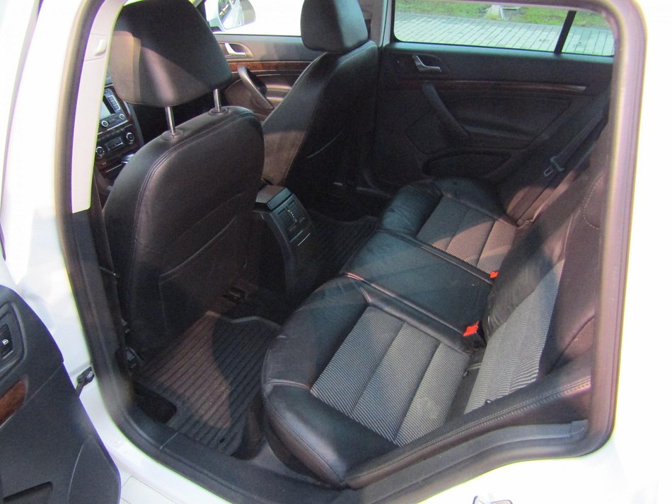 Škoda Octavia II 2.0 TDi Elegance