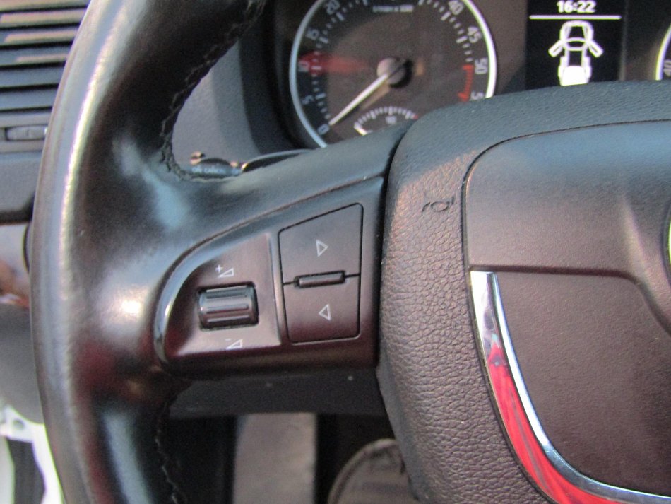 Škoda Octavia II 2.0 TDi Elegance